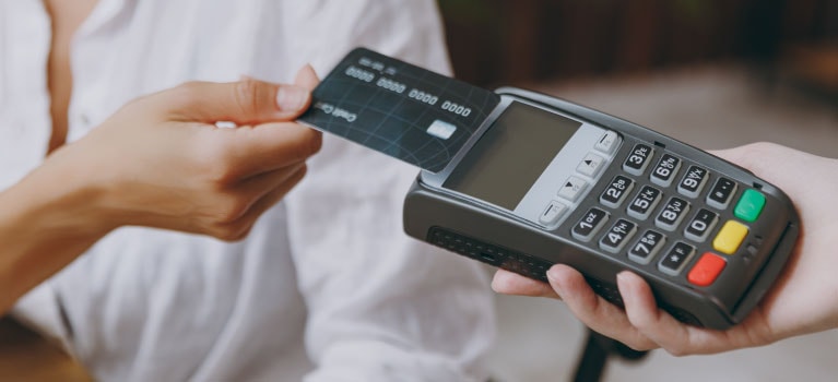 HOW TO ใช้บัตรเครดิตครั้งแรก มือใหม่อ่านจบใช้ตามได้เลย ไม่เป็นหนี้