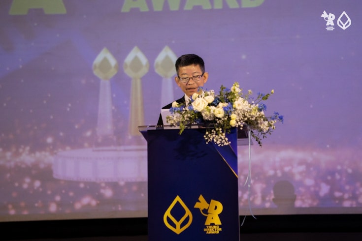 Award1-8.jpg